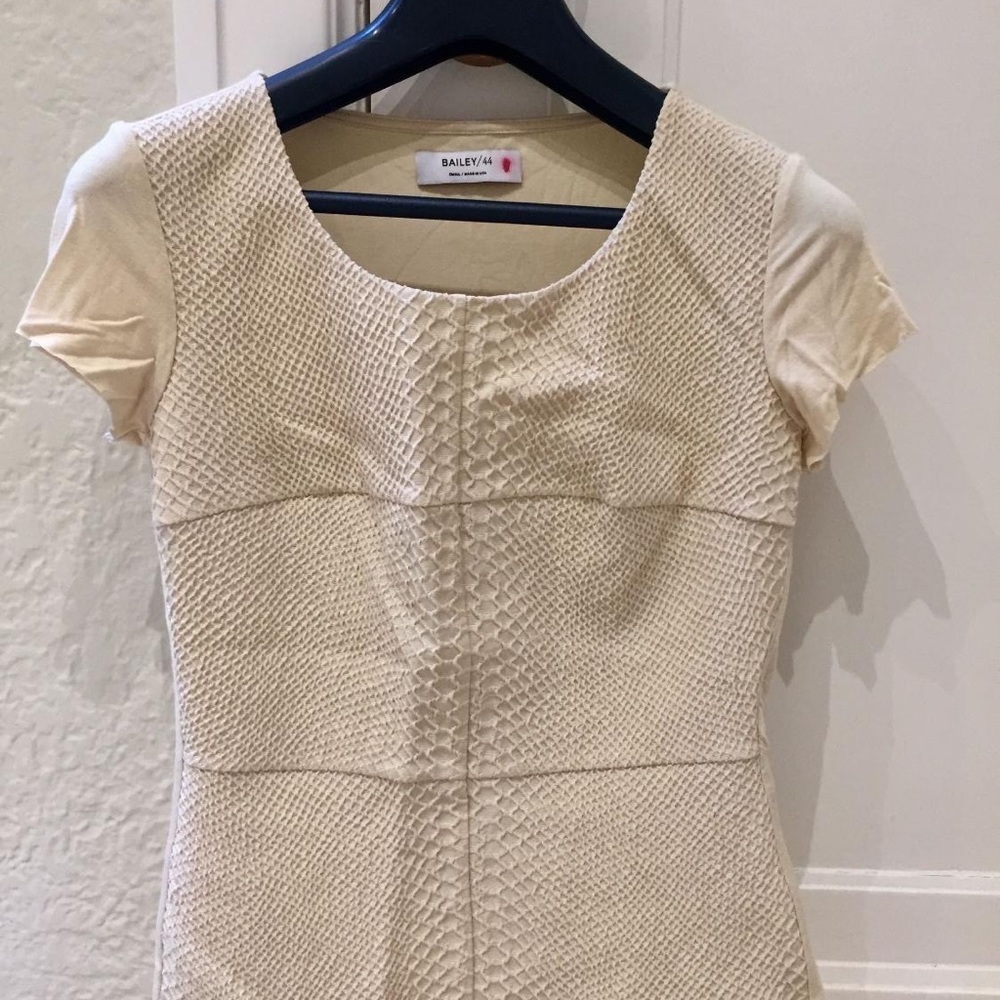 Bailey 44 tshirt with detail